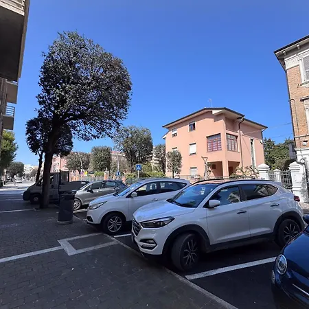 شقة Vittorio Veneto - Modern And By Host Hero *