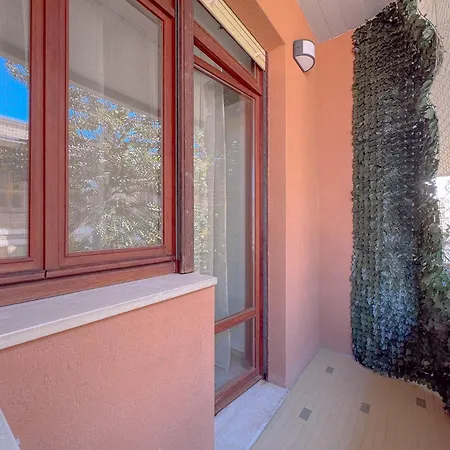 Vittorio Veneto - Modern And By Host Hero * تْشيفيتانوفا ماركي