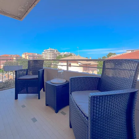 Vittorio Veneto - Modern And By Host Hero