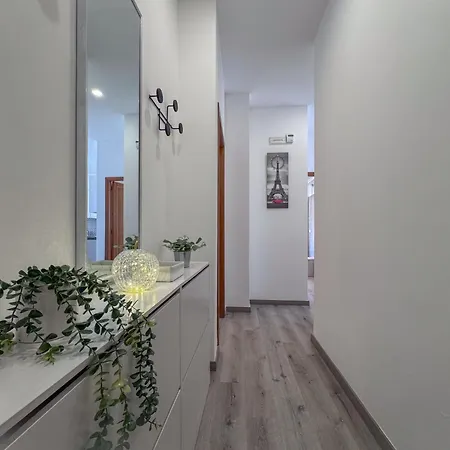 Vittorio Veneto - Modern And By Host Hero