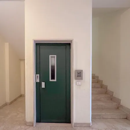 Vittorio Veneto - Modern And By Host Hero